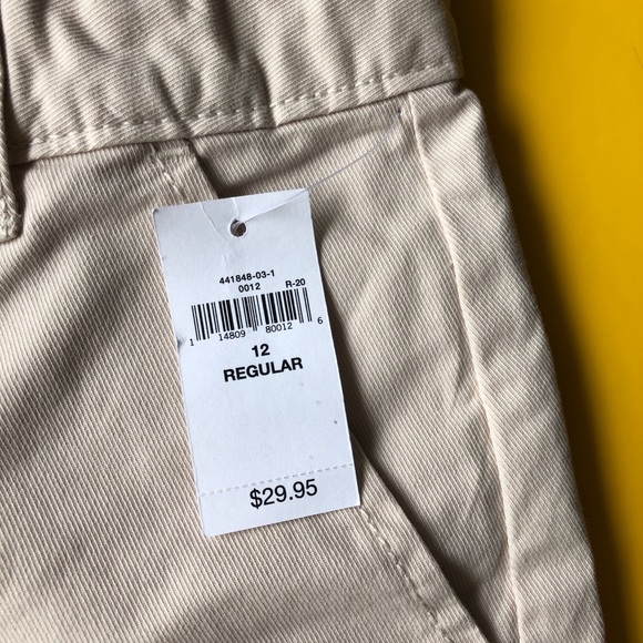 GAP Kids khaki shorts - Size 12 - Picture 8 of 10